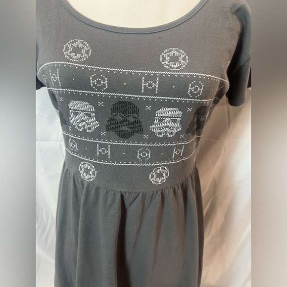 Her Universe Grey/black Star Wars Empire short sleeve 2X juniors dress - Picture 2 of 8